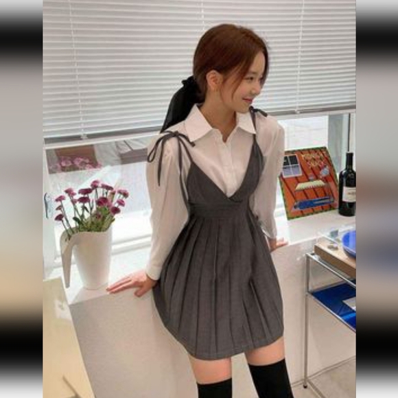 🎀 NEW Fashion Ladies Pleated Plain Pinafore Bib Sleeveless Mini Dress - Picture 2 of 6